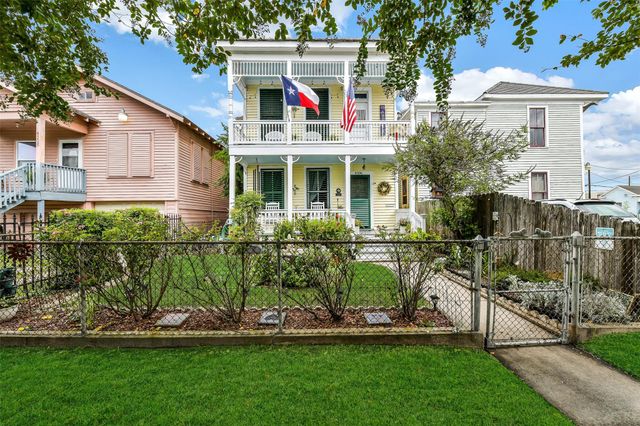 4506 Avenue K, Galveston, TX 77551