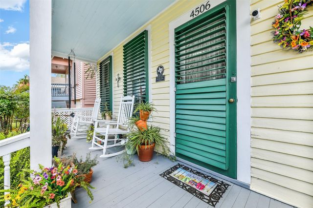 4506 Avenue K, Galveston, TX 77551
