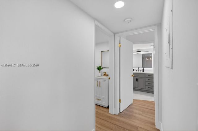 19101 NE 36th Court 402, Aventura, FL 33180