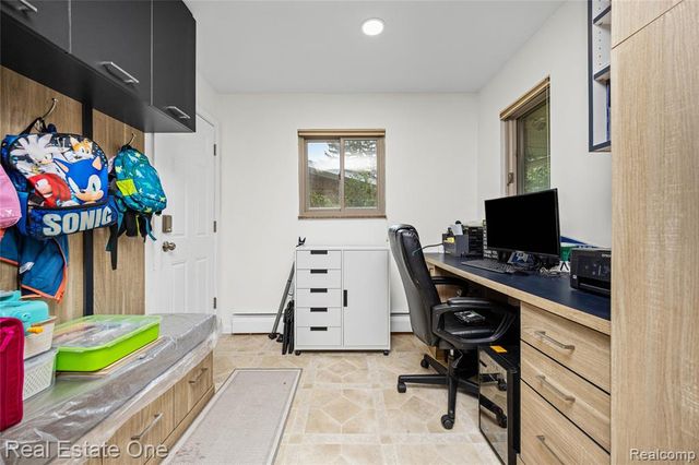 2810 Walbridge Road, Rochester Hills, MI 48307