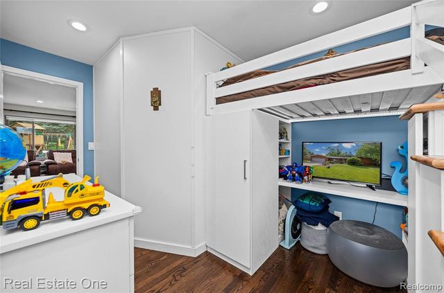 2810 Walbridge Road, Rochester Hills, MI 48307