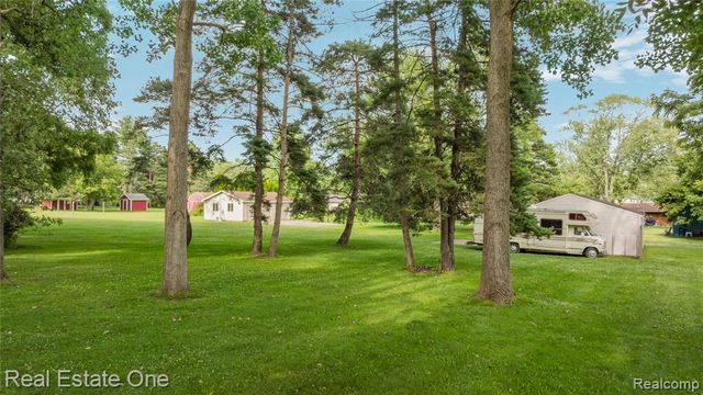 2810 Walbridge Road, Rochester Hills, MI 48307