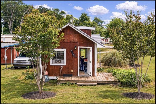 635 NE Main Street, Easley, SC 29640