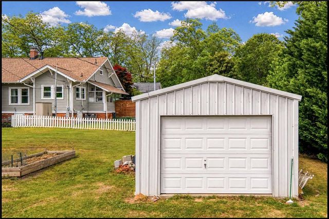 635 NE Main Street, Easley, SC 29640