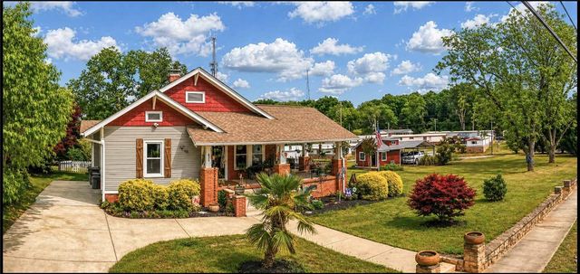 635 NE Main Street, Easley, SC 29640