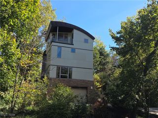 2091 S Belvoir Boulevard, South Euclid, OH 44121