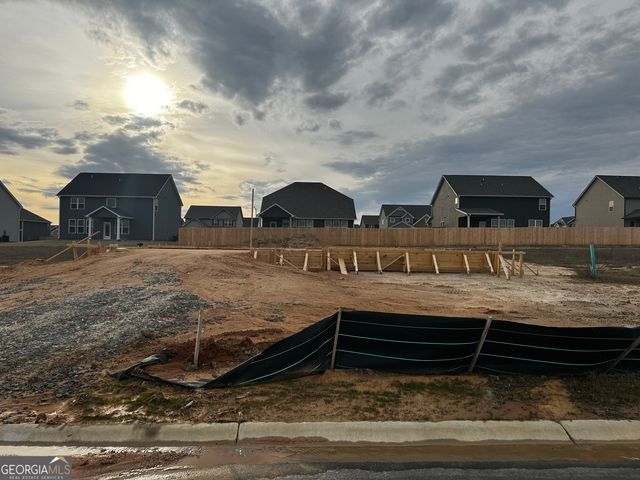 904 Nora Eloise, Bonaire, GA 31005