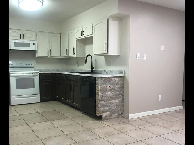 2124 E Broadway Road Apt A, Mesa, AZ 85204