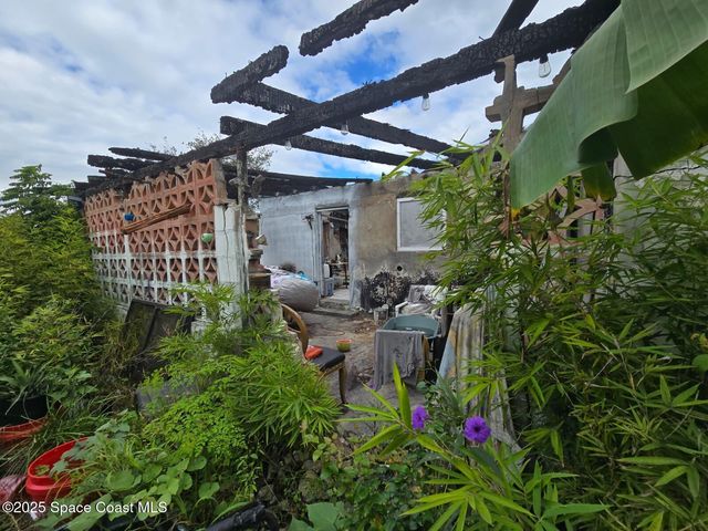 3050 Bailey Terrace NE, Palm Bay, FL 32905