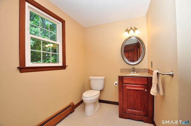 11 Roundhill Road, Granby, CT 06035