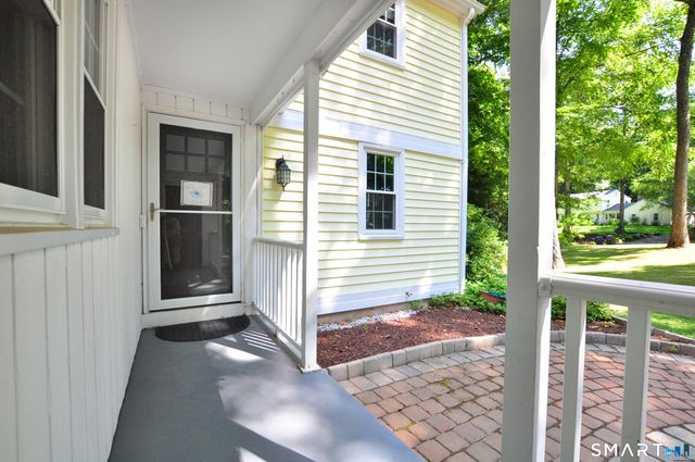 11 Roundhill Road, Granby, CT 06035