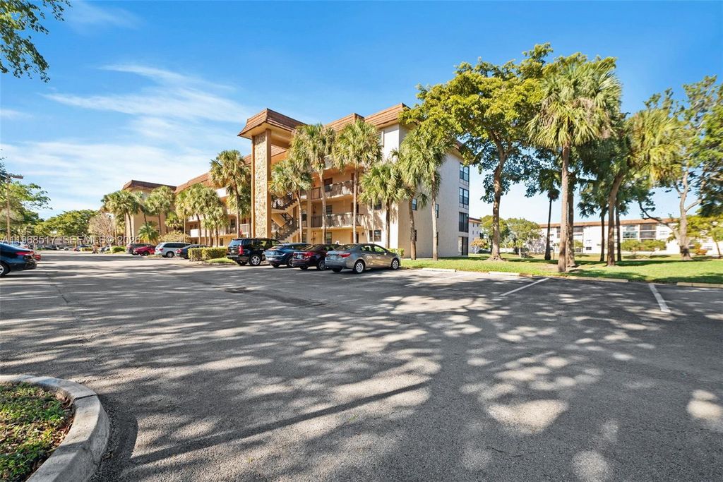 4950 E Sabal Palm Boulevard 310, Tamarac, FL 33319