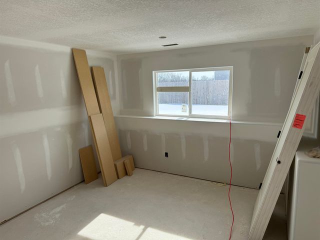 137 E Poplar Cir, Goddard, KS 67052