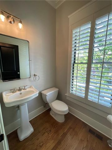 1867 Gordon Manor NE, Atlanta, GA 30307