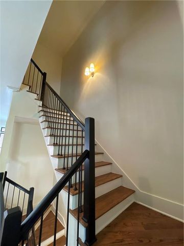 1867 Gordon Manor NE, Atlanta, GA 30307