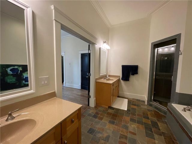 1867 Gordon Manor NE, Atlanta, GA 30307