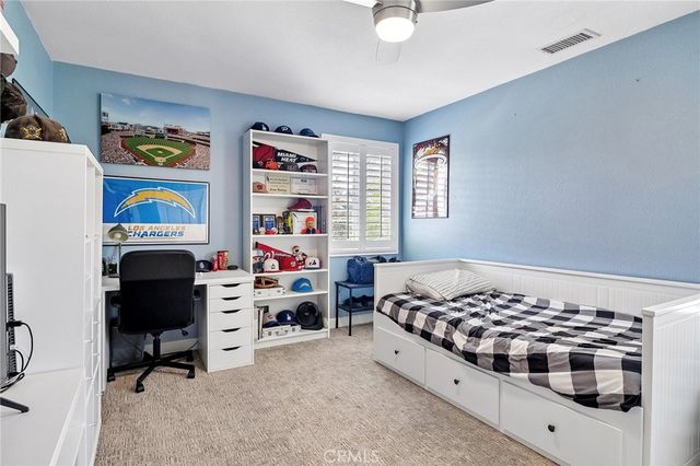 33380 Scarborough Ln, Temecula, CA 92592