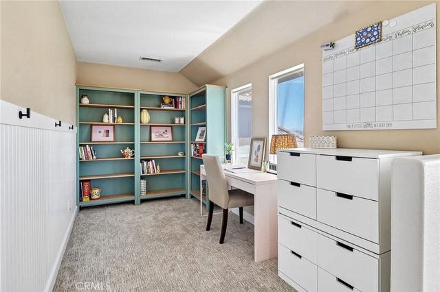 33380 Scarborough Ln, Temecula, CA 92592