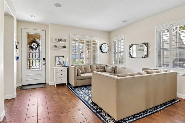 33380 Scarborough Ln, Temecula, CA 92592