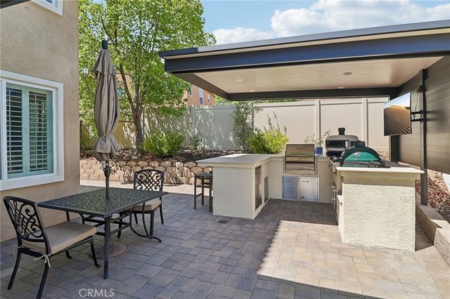 33380 Scarborough Ln, Temecula, CA 92592