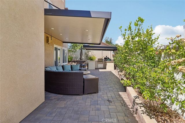 33380 Scarborough Ln, Temecula, CA 92592