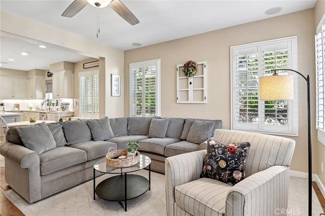 33380 Scarborough Ln, Temecula, CA 92592
