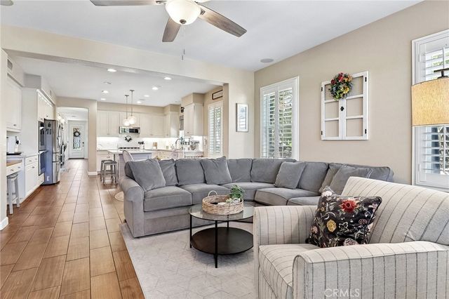 33380 Scarborough Ln, Temecula, CA 92592