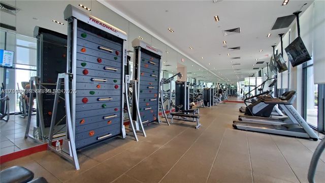 1600 NE 1st Ave 1002, Miami, FL 33132