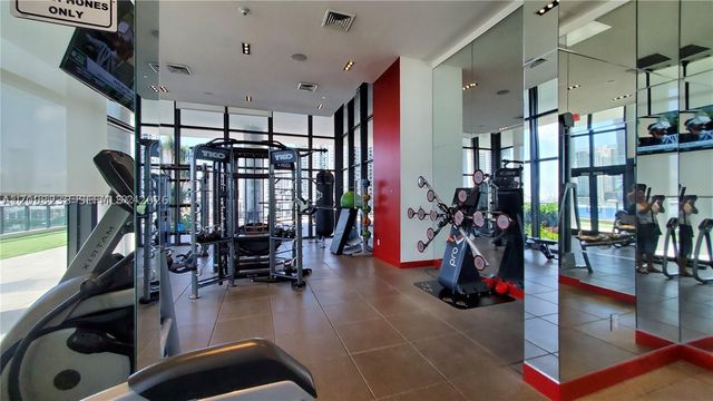 1600 NE 1st Ave 1002, Miami, FL 33132