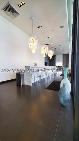 1600 NE 1st Ave 1002, Miami, FL 33132