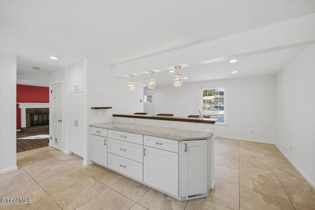 7 Fairway Lane, Clifton Park, NY 12148