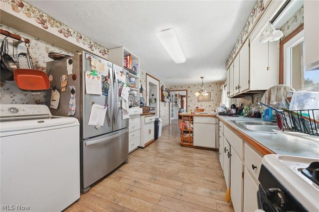5582 S Ridge Road, Madison, OH 44057