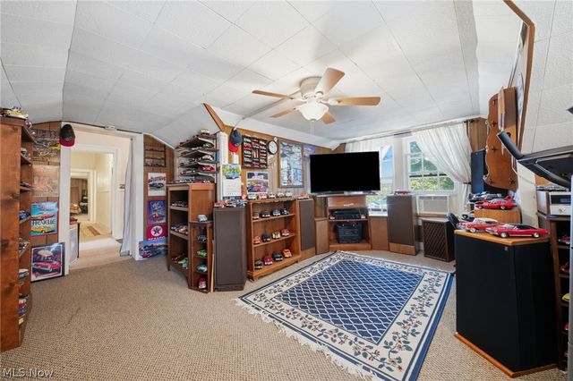 5582 S Ridge Road, Madison, OH 44057