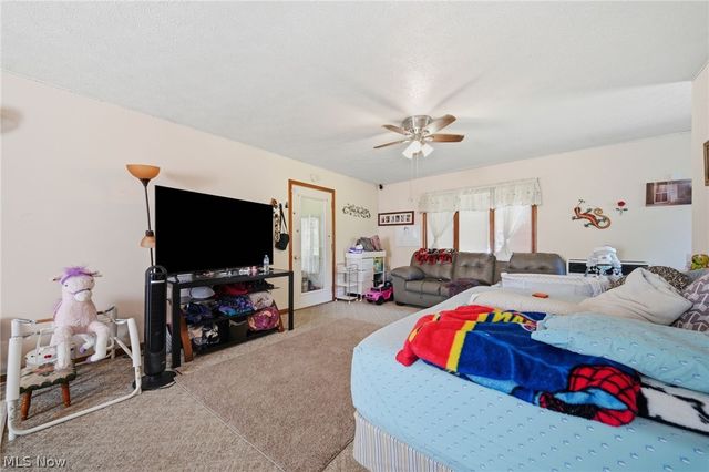 5582 S Ridge Road, Madison, OH 44057