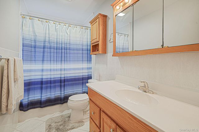 2626 Burro Lane, East Meadow, NY 11554