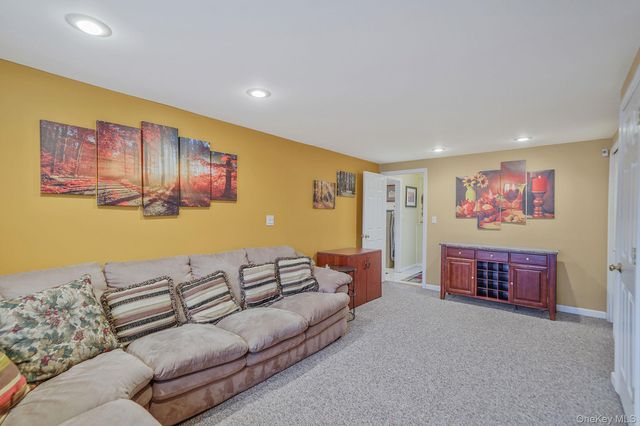 2626 Burro Lane, East Meadow, NY 11554