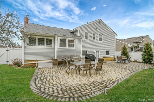 2626 Burro Lane, East Meadow, NY 11554