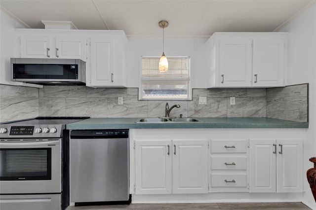 1000 KINGS HIGHWAY 18, Port Charlotte, FL 33980