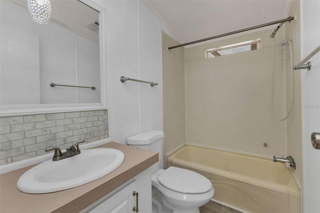 1000 KINGS HIGHWAY 18, Port Charlotte, FL 33980