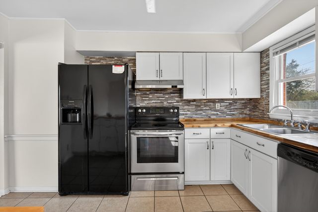 596 Bishop Drive, Lexington, KY 40505