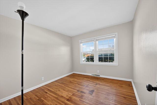 596 Bishop Drive, Lexington, KY 40505