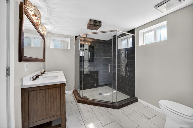 596 Bishop Drive, Lexington, KY 40505