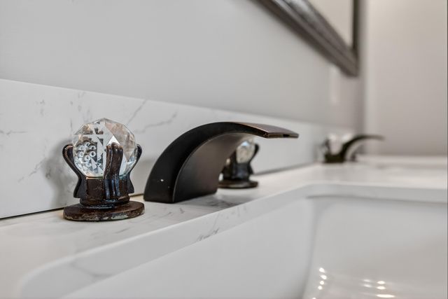 596 Bishop Drive, Lexington, KY 40505