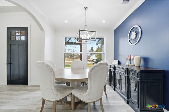 105 Laumaia Lane, Bastrop, TX 78602