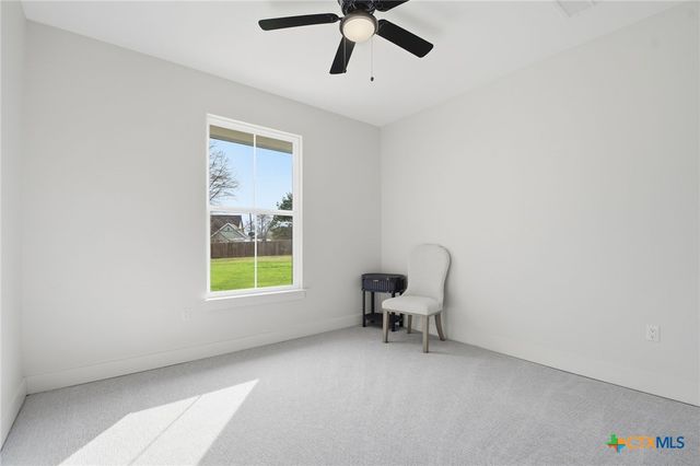 105 Laumaia Lane, Bastrop, TX 78602