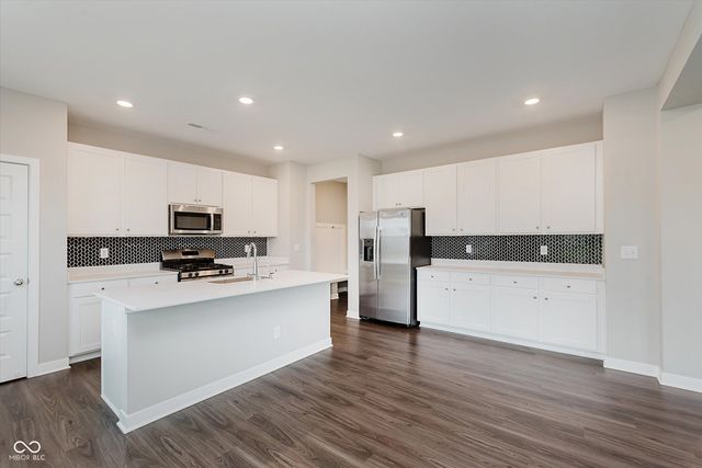 15922 Winnower Drive, Noblesville, IN 46060