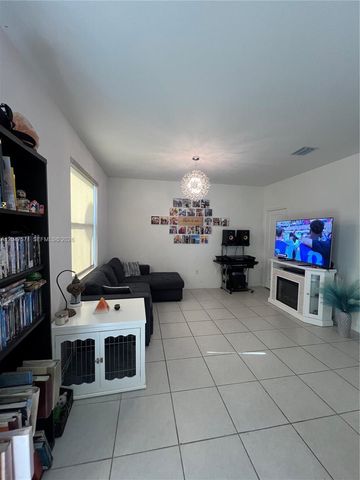 20368 NW 4th Path, Miami Gardens, FL 33169