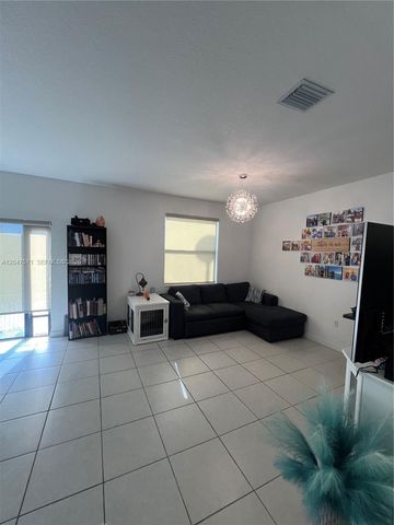 20368 NW 4th Path, Miami Gardens, FL 33169