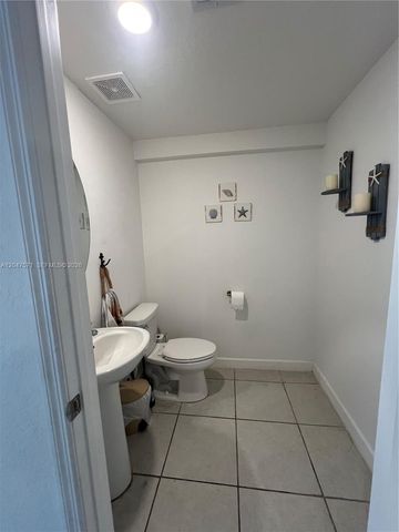 20368 NW 4th Path, Miami Gardens, FL 33169
