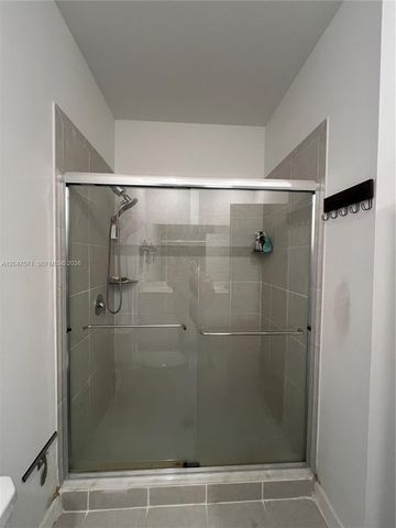 20368 NW 4th Path, Miami Gardens, FL 33169